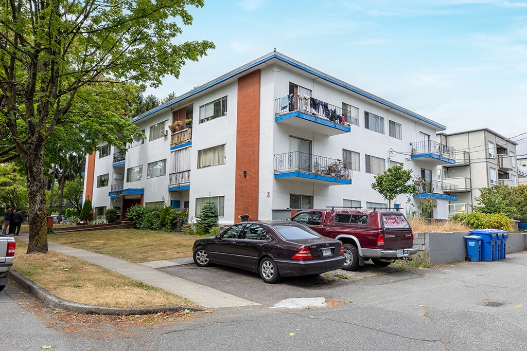 1445 West 72nd Ave, Vancouver, BC à vendre Photo principale- Image 1 de 6