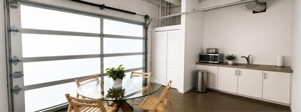2842-2912 Colorado Ave, Santa Monica, CA for lease Interior Photo- Image 2 of 3