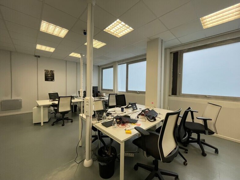 22 Rue Des Reculettes, Paris à vendre - Photo du bâtiment - Image 3 de 6