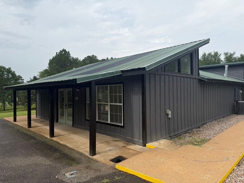 202 River Oaks Dr, Hot Springs National Park, AR for lease - Building Photo - Image 3 of 10