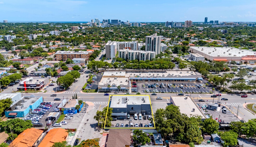 2953-2955 SW 8th St, Miami, FL for lease - Building Photo - Image 2 of 8