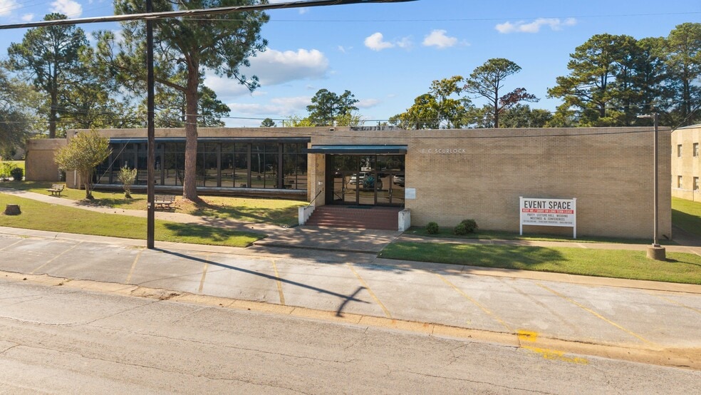 709 College Ave, Jacksonville, TX for sale - Primary Photo - Image 1 of 1