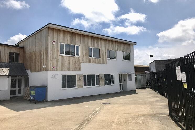 4C Vulcan Clos, Sandhurst for lease Primary Photo- Image 1 of 2