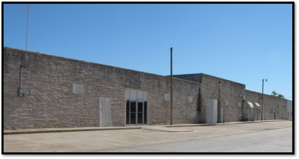 408 SE Simpson St, Lawton, OK for lease - Building Photo - Image 1 of 2