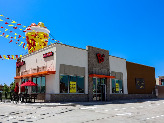 More details for 2201 I-240 Service Road, Oklahoma City, OK - Retail for Sale