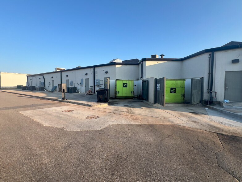 810 Highway 96, Warner Robins, GA à louer - Photo du bâtiment - Image 2 de 8