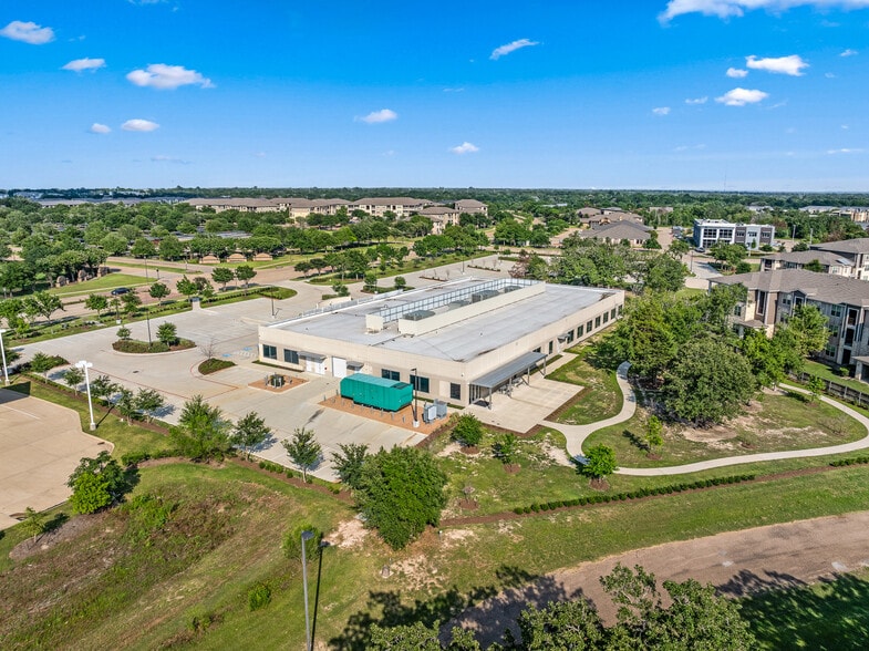 1204 Copperfield Pky, College Station, TX à louer - Photo du bâtiment - Image 2 de 10