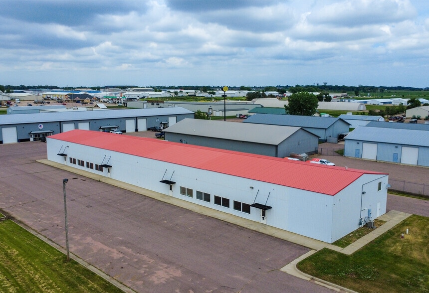 47054 104th St, Sioux Falls, SD à louer - Photo du bâtiment - Image 3 de 26