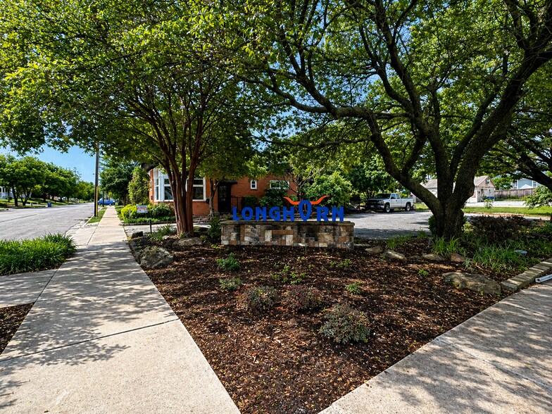 204 S Kentucky St, McKinney, TX à louer - Photo du bâtiment - Image 2 de 21
