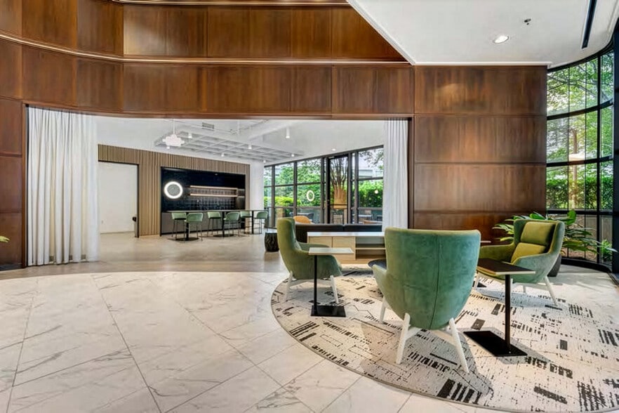 3101 Towercreek Pkwy SE, Atlanta, GA à louer - Photo du bâtiment - Image 2 de 6