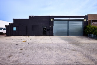 230 NW 71st St, Miami, FL for sale Interior Photo- Image 1 of 5