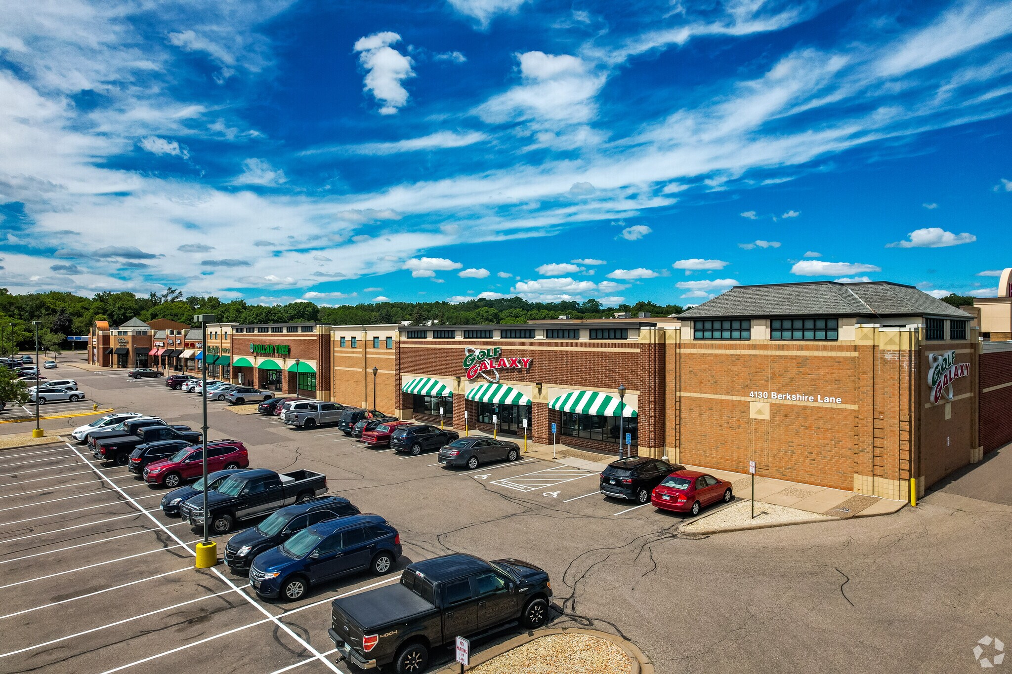4130 N Berkshire Ln, Plymouth, MN for sale Primary Photo- Image 1 of 1