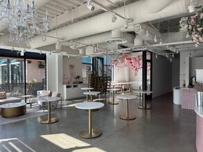 329 S Highway 101, Solana Beach, CA à louer Photo intérieure- Image 2 de 10