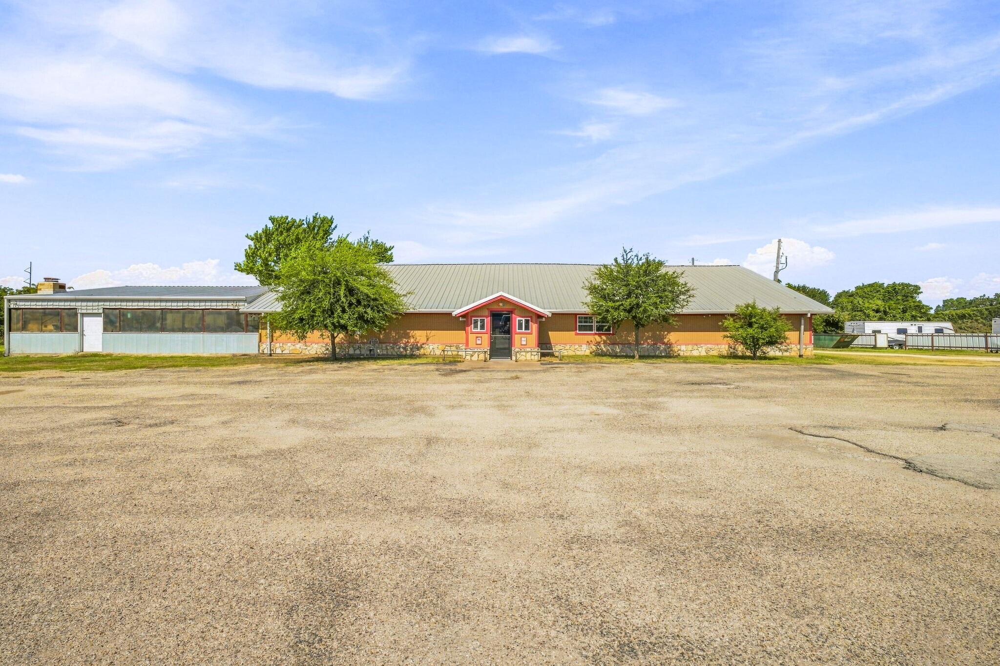 2869 S Highway 144, Glen Rose, TX for sale Primary Photo- Image 1 of 12