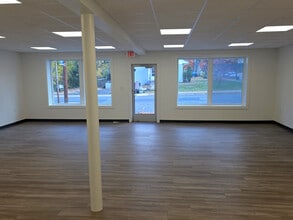 50 N Spruce St, Elizabethtown, PA for lease Interior Photo- Image 1 of 4