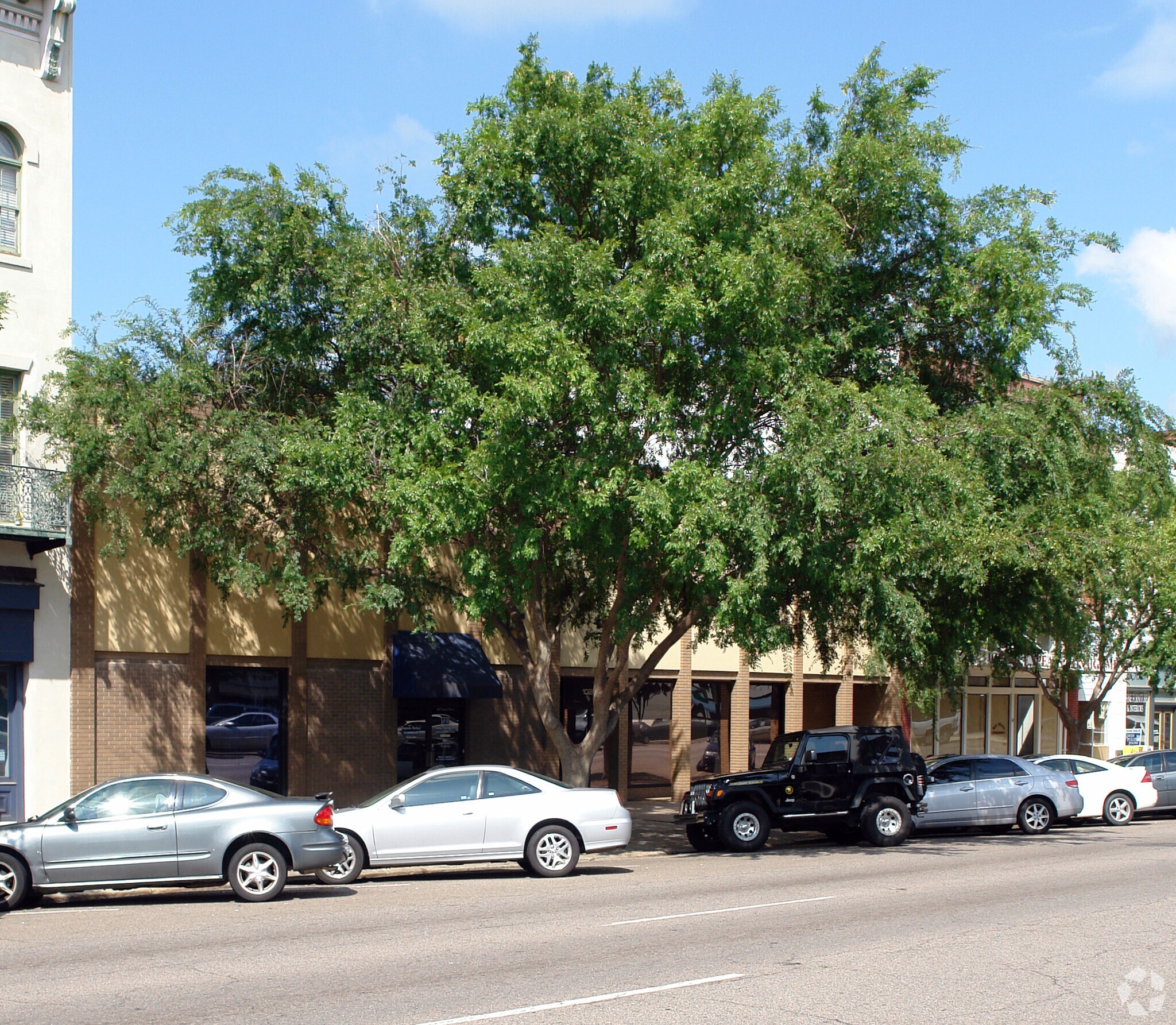 1019-1027 Broad St, Augusta, GA for lease Primary Photo- Image 1 of 4