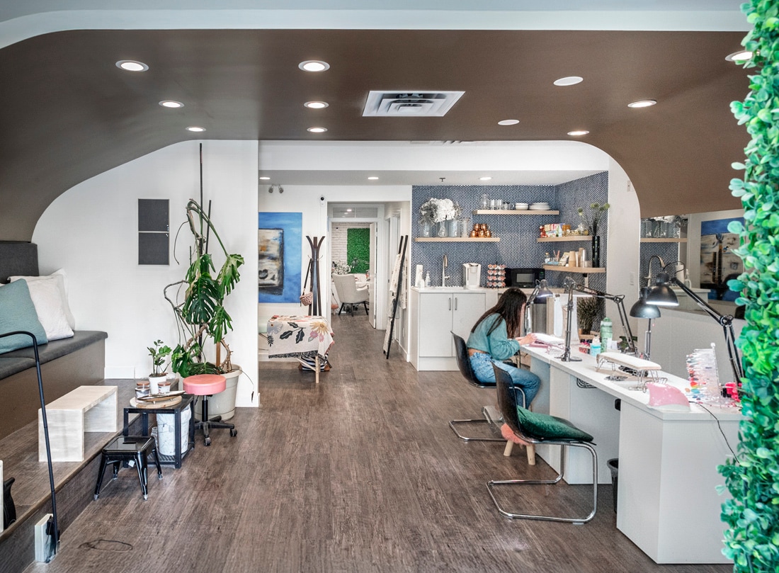 638 11th Ave SW, Calgary, AB à louer Photo intérieure- Image 1 de 3