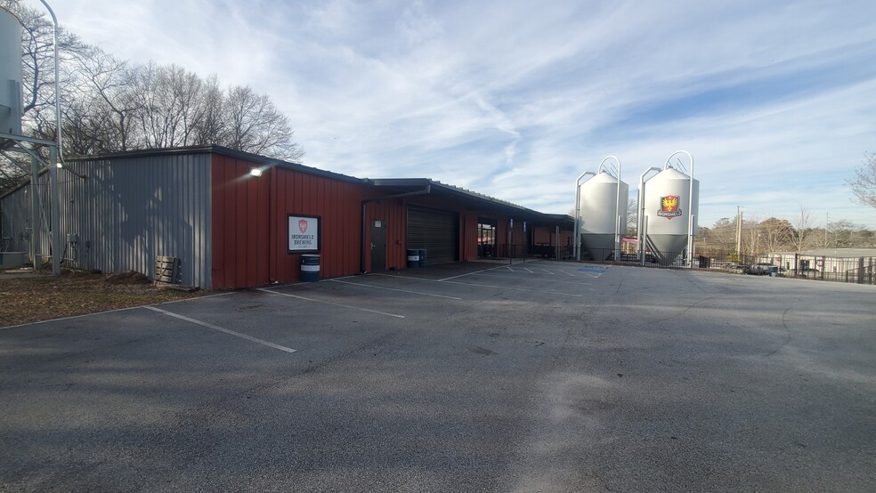 394 N Clayton St, Lawrenceville, GA for sale - Building Photo - Image 2 of 24