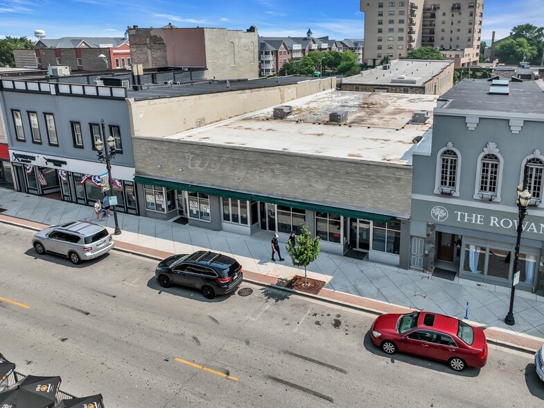 5715 6th Ave, Kenosha, WI for sale - Building Photo - Image 2 of 35