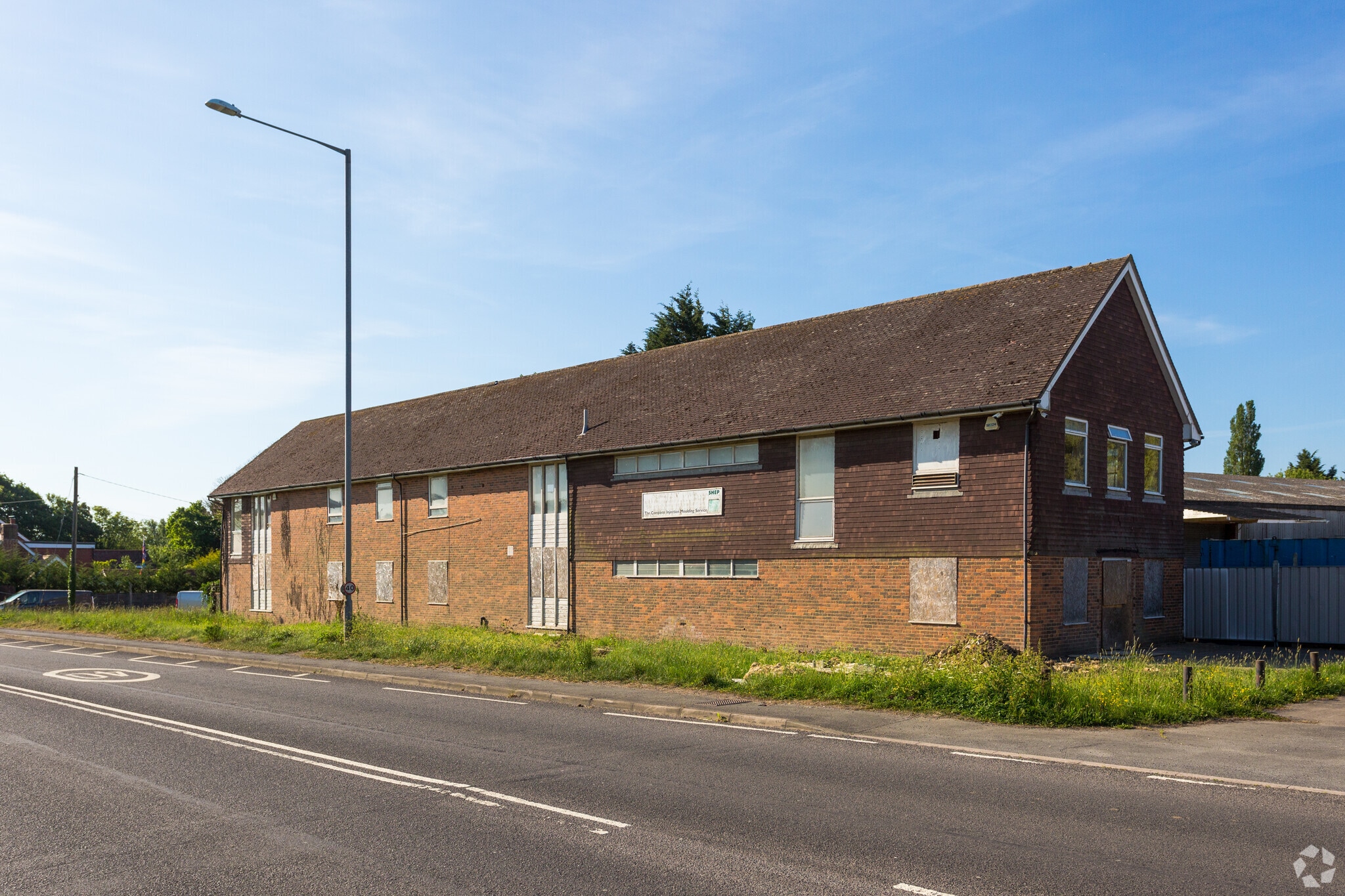 A22, Hailsham for lease Primary Photo- Image 1 of 4