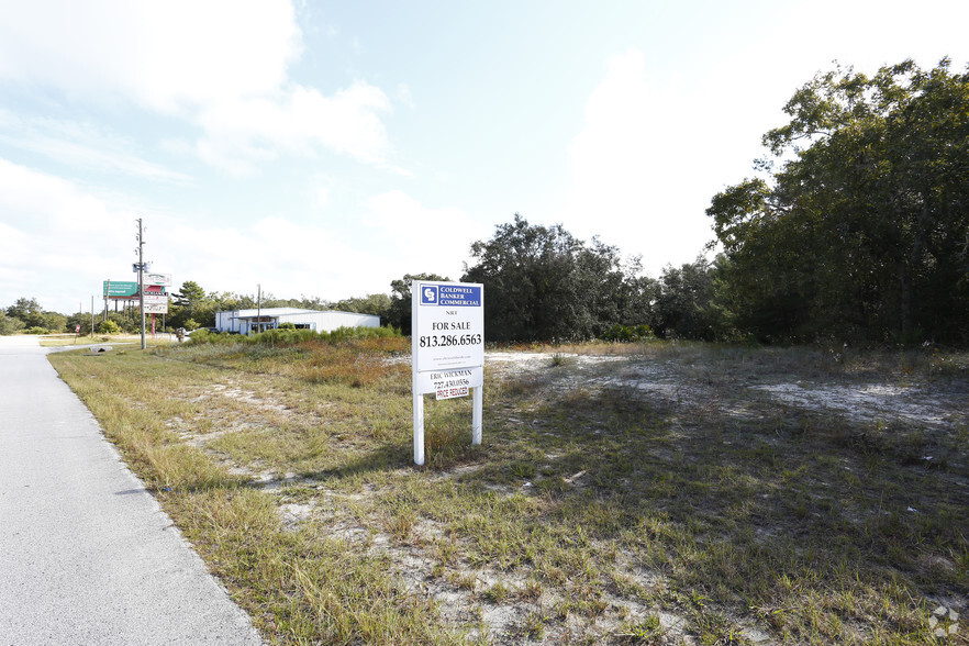 352 Beverly Ct, Spring Hill, FL for sale - Primary Photo - Image 1 of 1