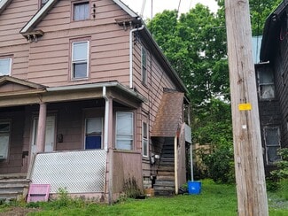 Plus de détails pour 17 Way St, Binghamton, NY - Multi-résidentiel à vendre