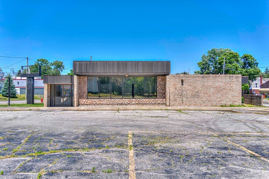 1217 Greenwood Ave, Jackson, MI à vendre - Photo du bâtiment - Image 3 de 37