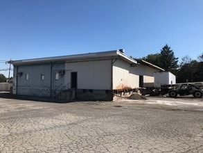 2340 Schoenersville Rd, Allentown, PA for lease Building Photo- Image 2 of 4
