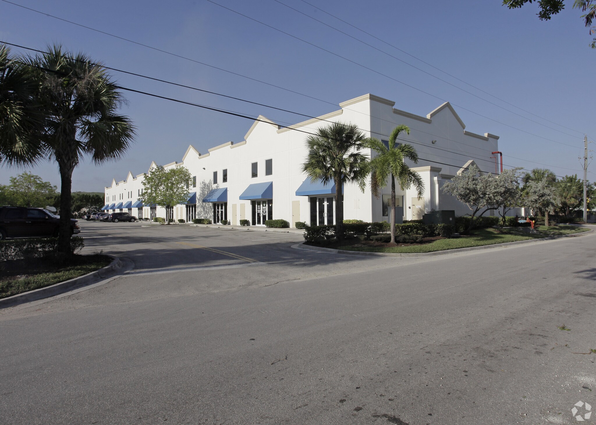 1809 S Powerline Rd, Deerfield Beach, FL à vendre Photo principale- Image 1 de 1