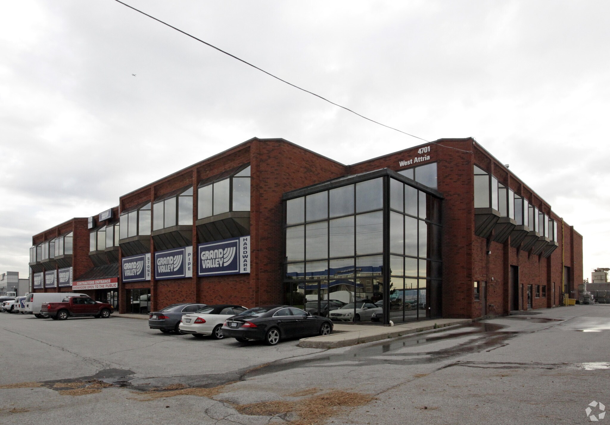 4701 Steeles Ave W, Toronto, ON à louer Photo principale- Image 1 de 4