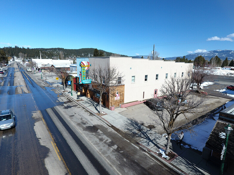 112 N Main St, Cascade, ID à vendre - Photo principale - Image 1 de 1