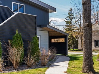 More details for 1323 Cass St, Traverse City, MI - Office for Sale