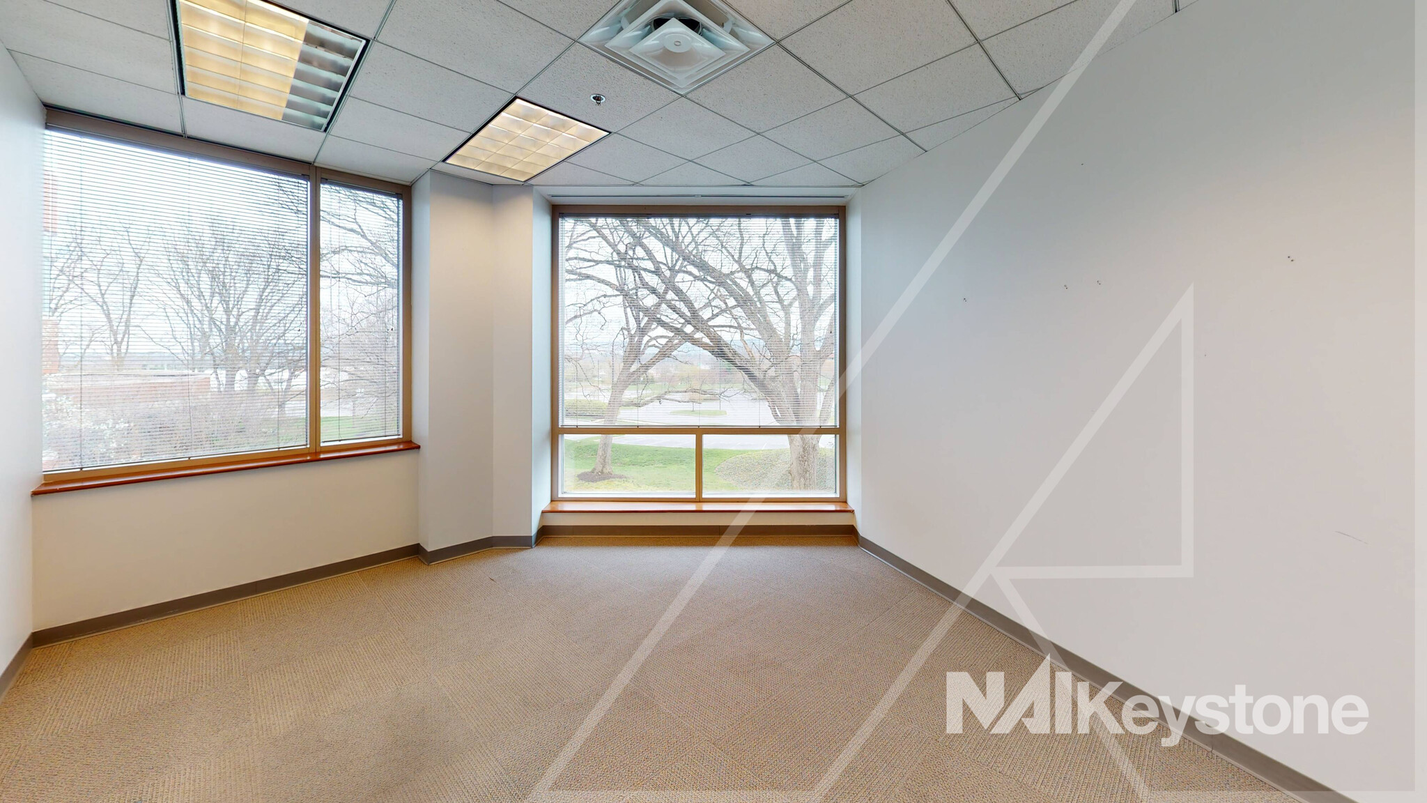 1 Meridian Blvd, Wyomissing, PA for lease Interior Photo- Image 1 of 7