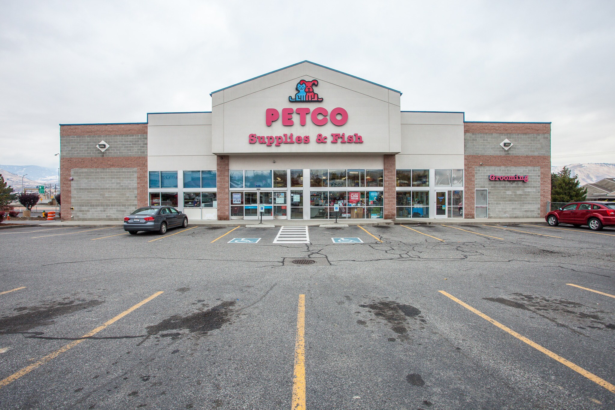 516 Valley Mall Pky, East Wenatchee, WA à louer Photo principale- Image 1 de 2