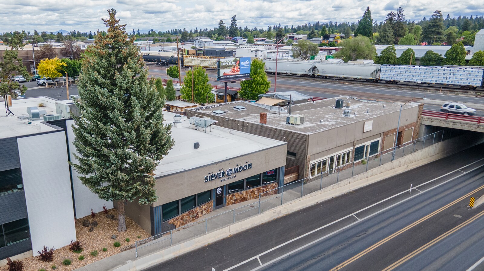 20 NW Greenwood Ave, Bend, OR à vendre Photo du bâtiment- Image 1 de 46
