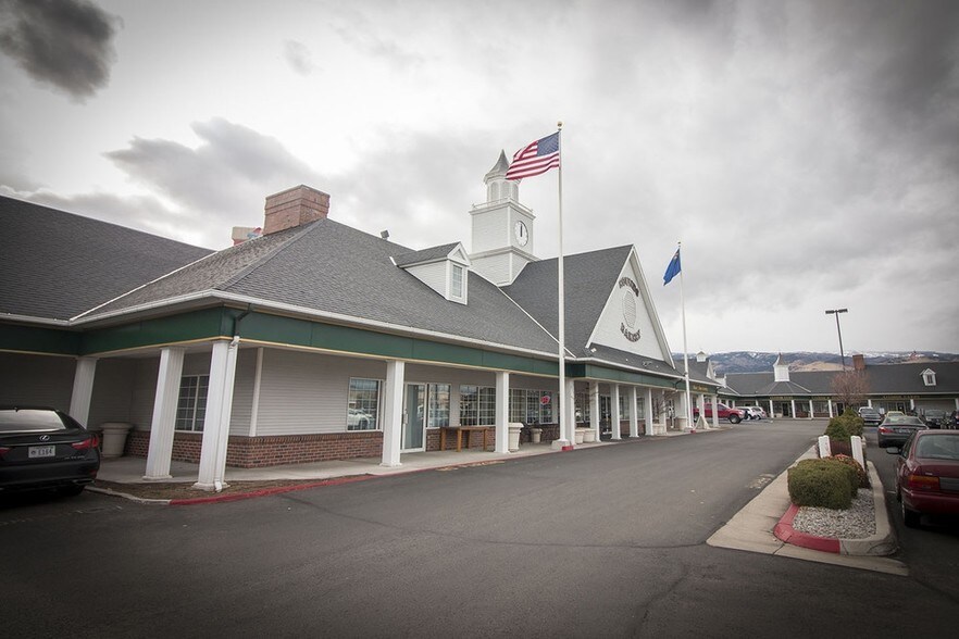 290-294 E Moana Ln, Reno, NV à louer - Photo du bâtiment - Image 3 de 5