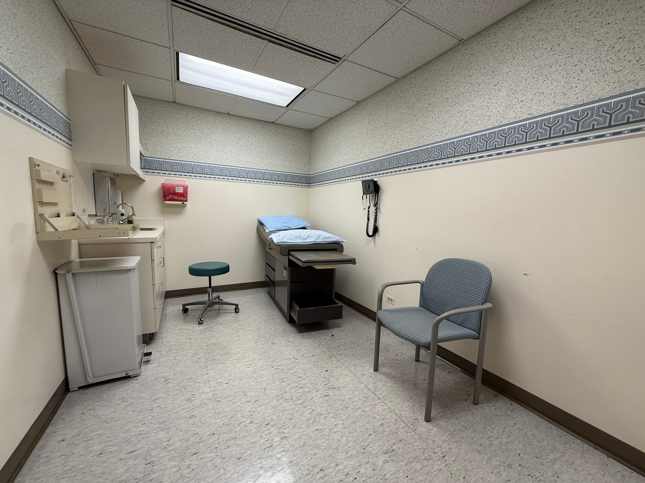 810 Biesterfield Rd, Elk Grove Village, IL for lease Interior Photo- Image 1 of 3