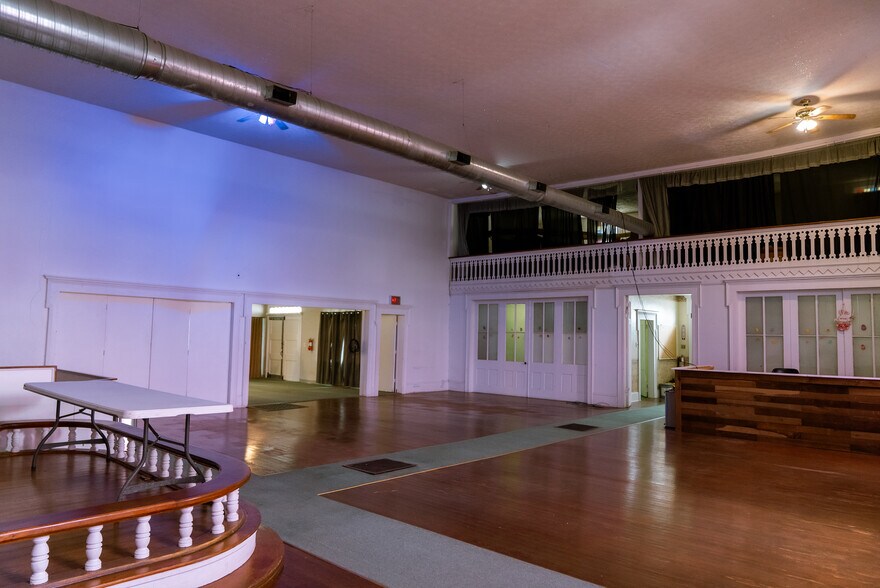 13790 Main st, Sedalia, OH à vendre - Photo du bâtiment - Image 2 de 9