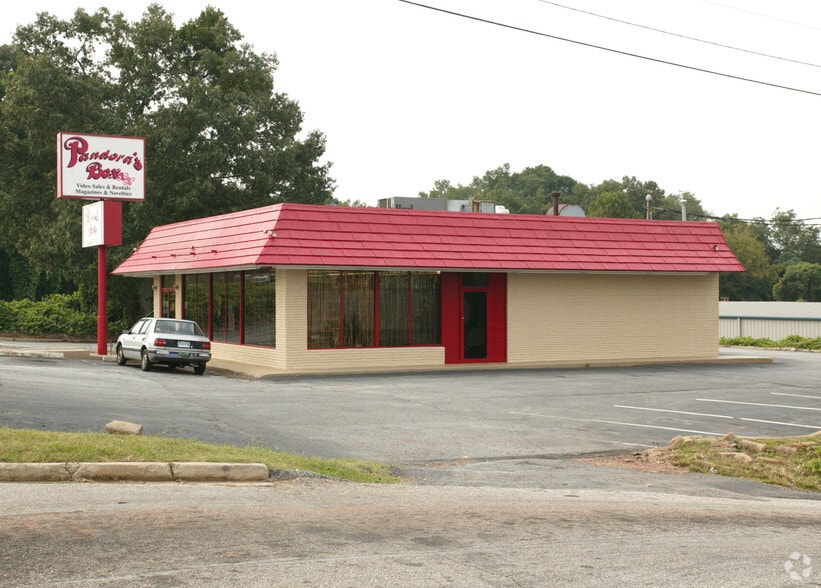 1445 Poinsett Hwy, Greenville, SC for lease - Building Photo - Image 2 of 3