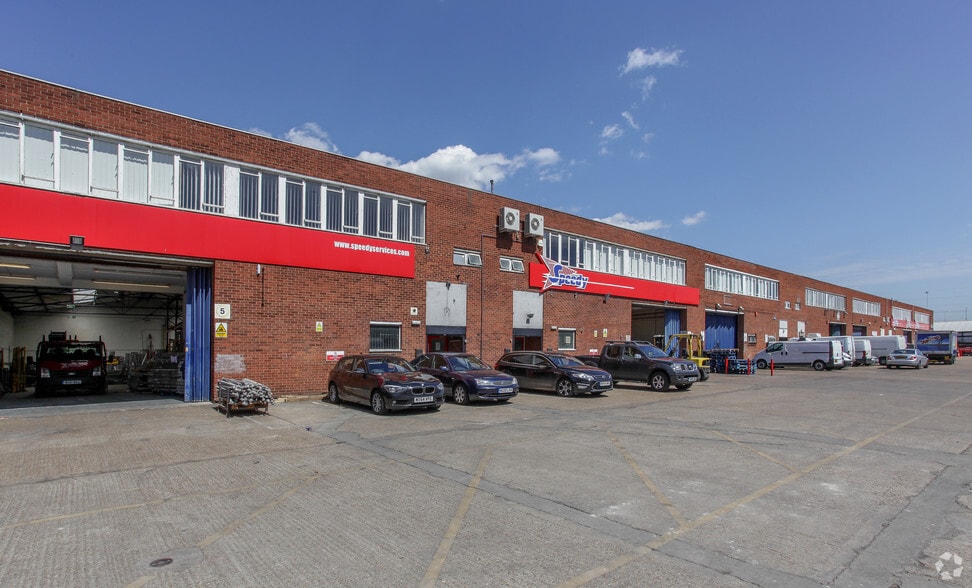 Lanrick Rd, London for sale - Building Photo - Image 3 of 7