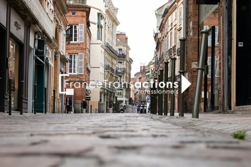 Flex dans Toulouse à louer - Photo du bâtiment - Image 3 de 4