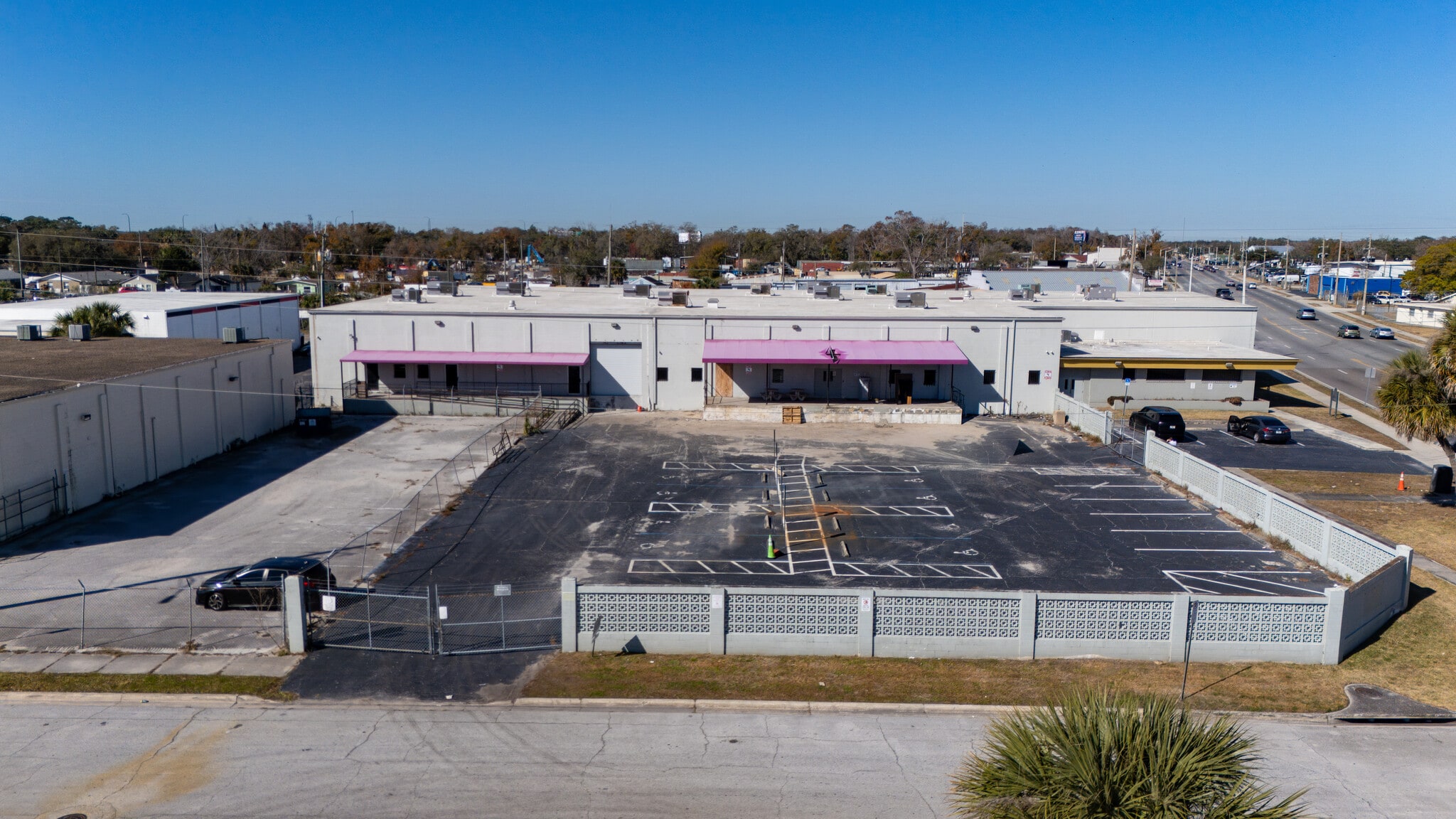 2140 W Washington St, Orlando, FL for lease Primary Photo- Image 1 of 23