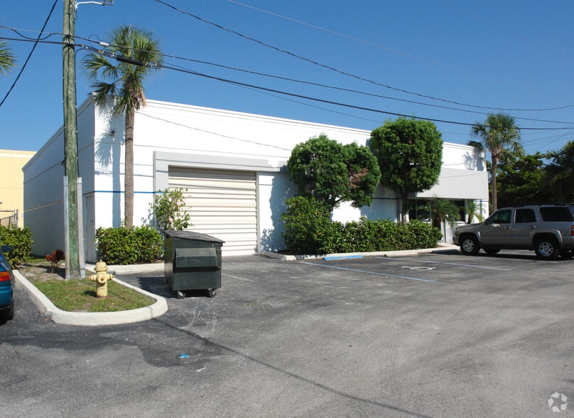 3458 SW 15th St, Deerfield Beach, FL for sale - Building Photo - Image 2 of 4