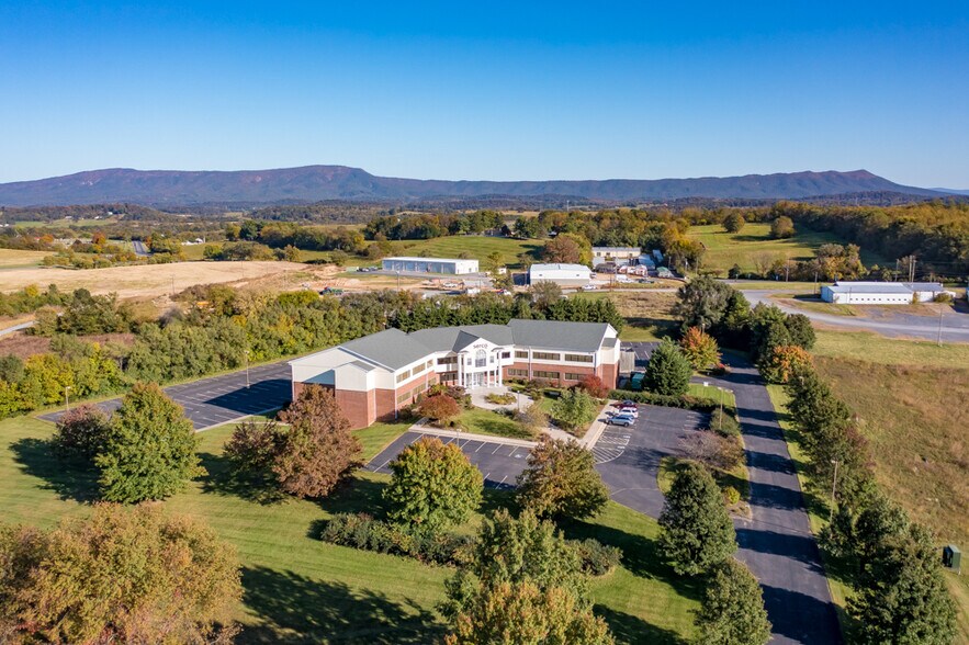 1450 Technology Dr, Harrisonburg, VA for sale - Building Photo - Image 3 of 68