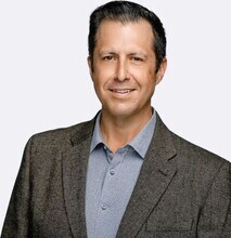 Ed Hernandez