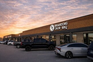 Plus de détails pour 2007-2061 N Commercial St, Harrisonville, MO - Commerce de détail à louer