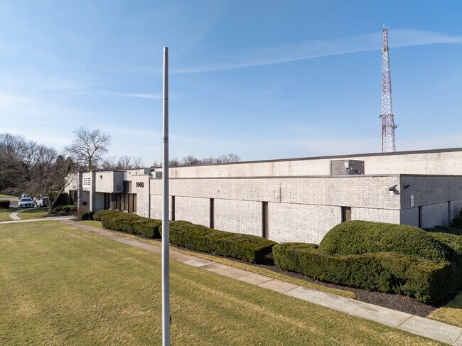 Plus de détails pour 1140 Motor Pky, Central Islip, NY - Industriel à louer