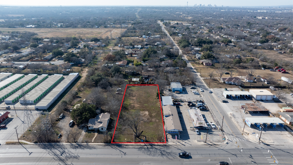1521 S WW White Rd, San Antonio, TX à vendre - Aérien - Image 2 de 17