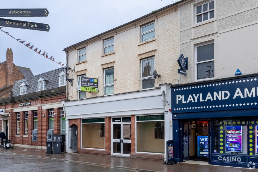 9 Market Pl, Willenhall for lease - Building Photo - Image 2 of 2