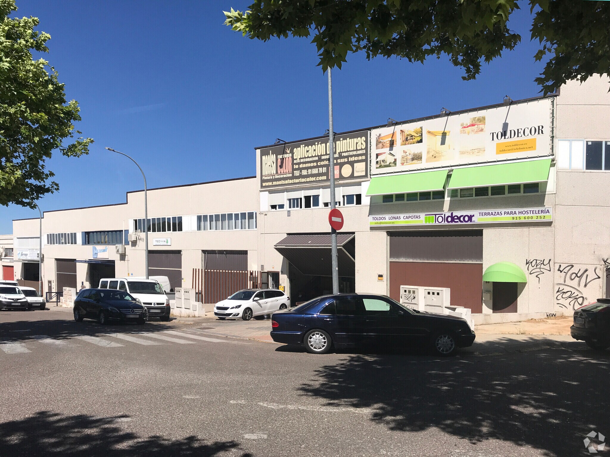 Retail in Arroyomolinos, Madrid for lease Primary Photo- Image 1 of 2